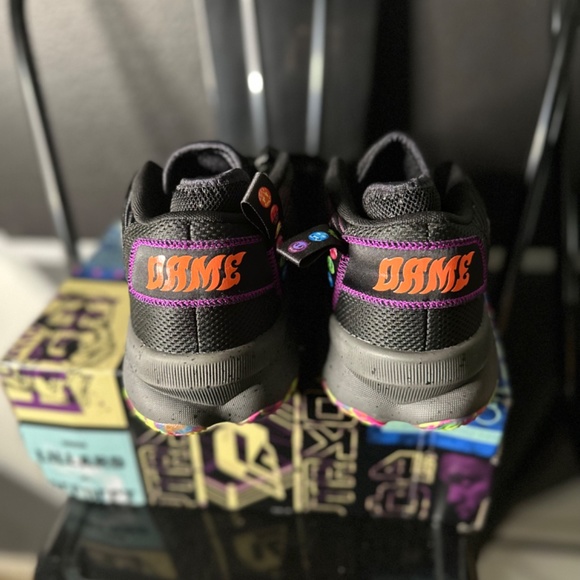 Adidas Dame 8 Big Mood Basketball Shoes - Picture 3 of 4